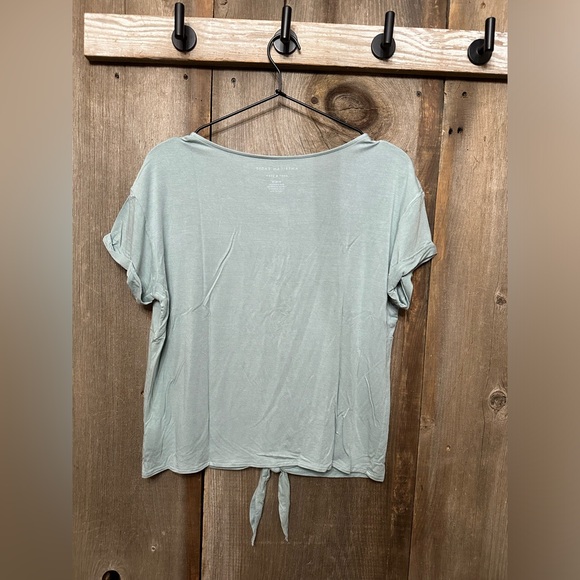 American Eagle Soft & Sexy Button Front Tie Knot T-Shirt in Washed Green Gray M - Picture 6 of 15